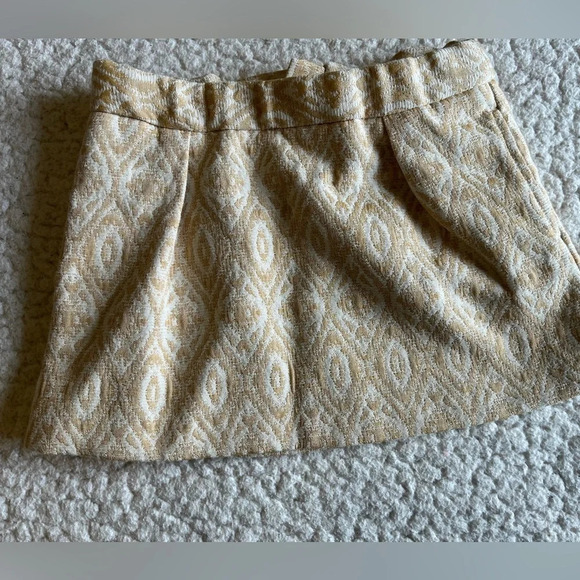 Oshkosh Genuine Kids yellow/ivory patterned skirt. 2T - Picture 1 of 3